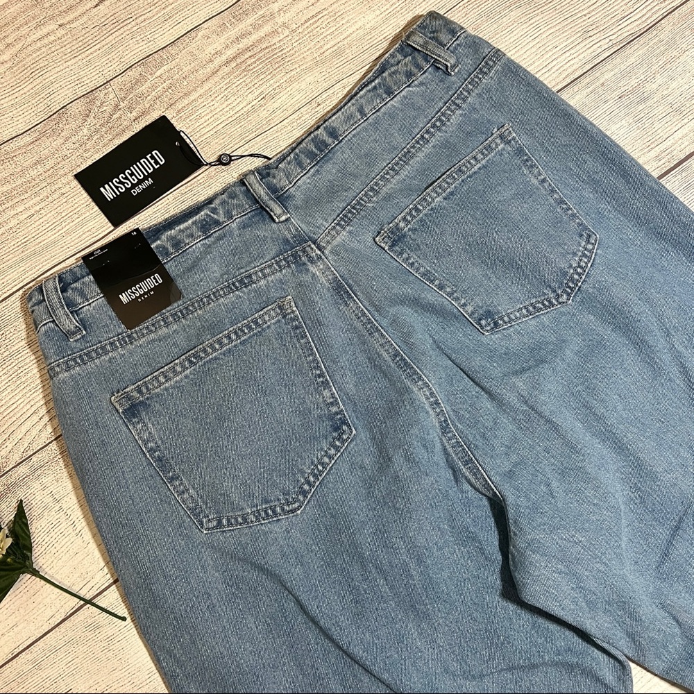 Misguided Denim Riot High Rise Slit Rip Mom Jeans - Picture 7 of 16